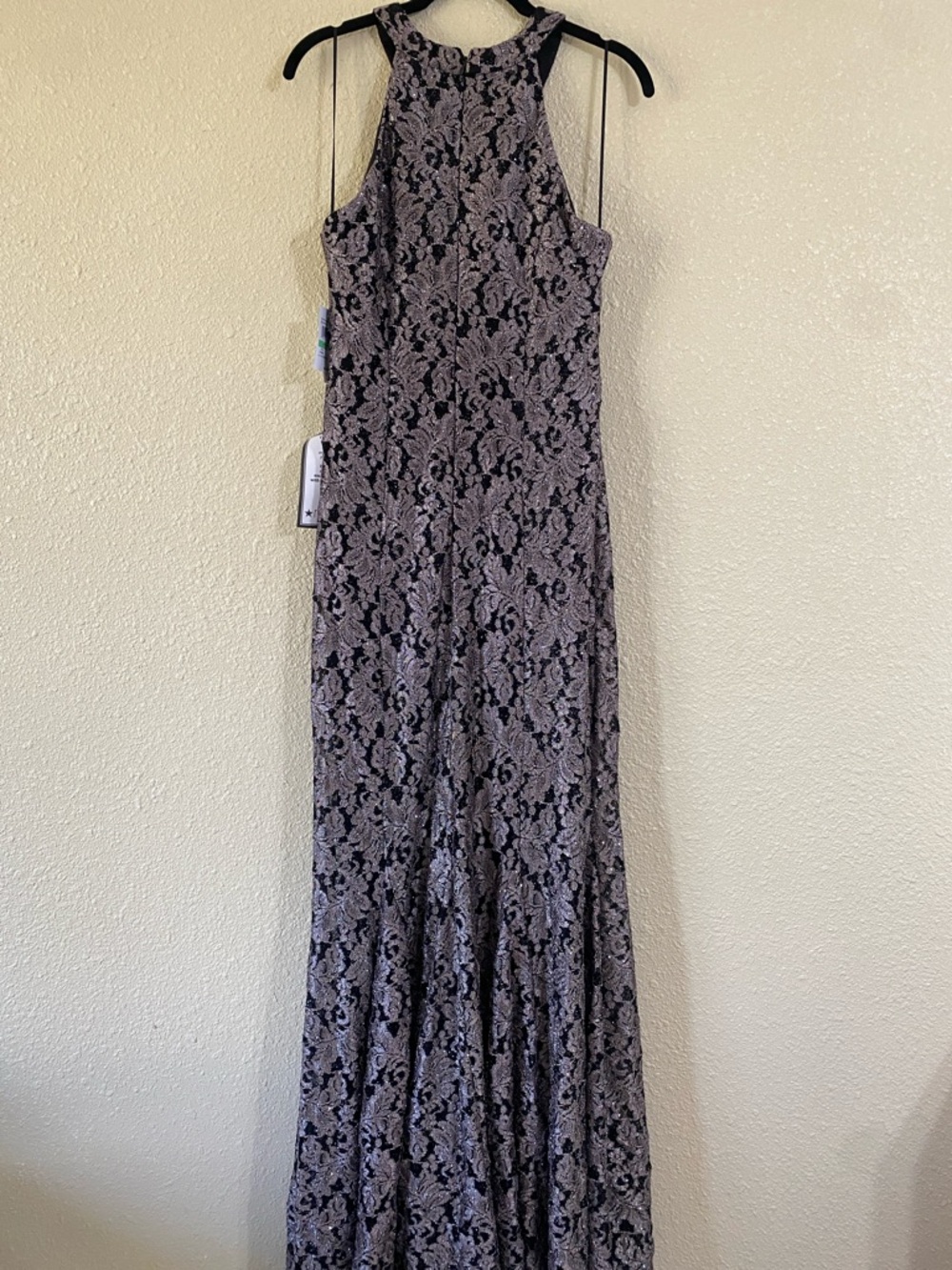 NWT Nightway Sleeveless Keyhole Halter Neck Glitter Lace Gown Size 8 - Picture 12 of 16